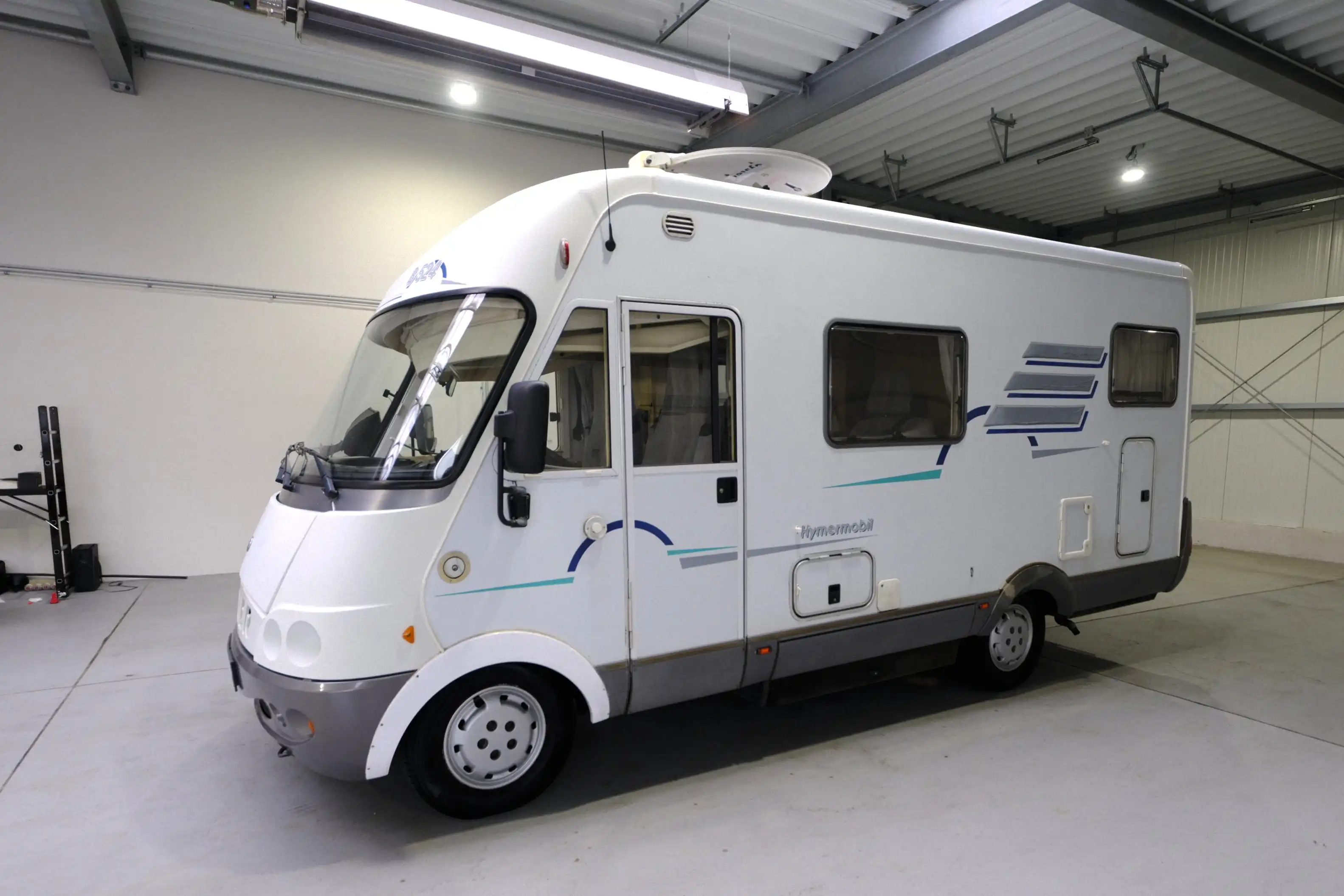 HYMER-ERIBA B 524